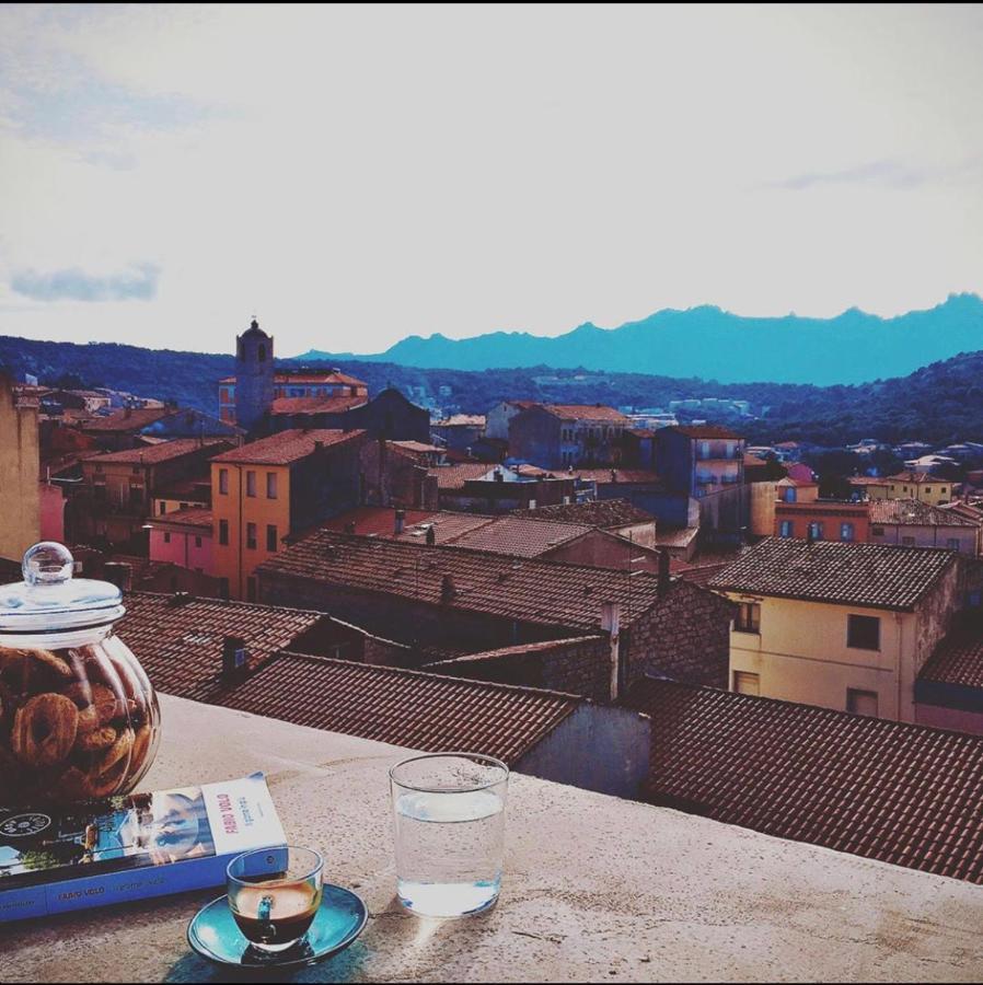 La Vecchia Posta B&B Calangianus エクステリア 写真