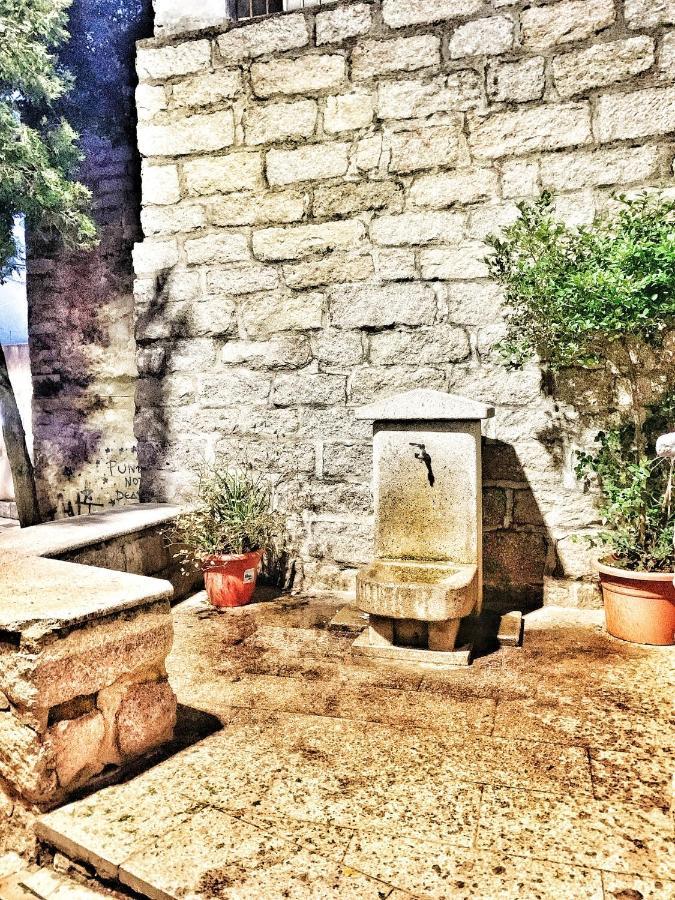 La Vecchia Posta B&B Calangianus エクステリア 写真